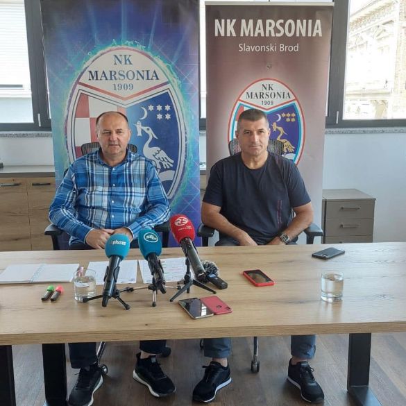 Robert Špehar ostaje trener NK Marsonia i u Drugoj nogometnoj ligi