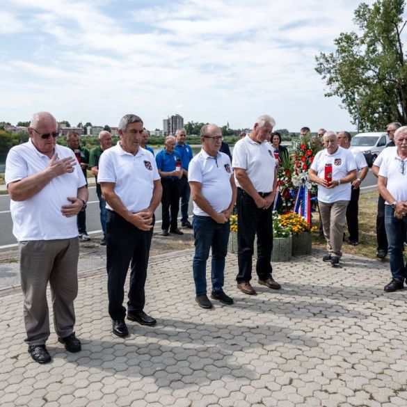 OBLJETNICA POGIBIJE BRANITELJA 105. BRIGADE NA PODRUČJU SLAVONSKOG BRODA