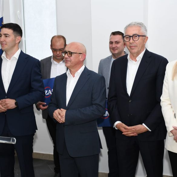 HDZ pod sloganom ZAjedno predstavio kandidata za gradonačelnika Nove Gradiške