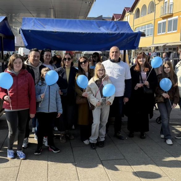 Poruke jednakosti i tolerancije: Plavi cvijet na Gradskoj tržnici