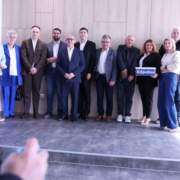 Kandidati HDZ-a predali kandidacijsku listu za izbore u Novoj Gradiški 