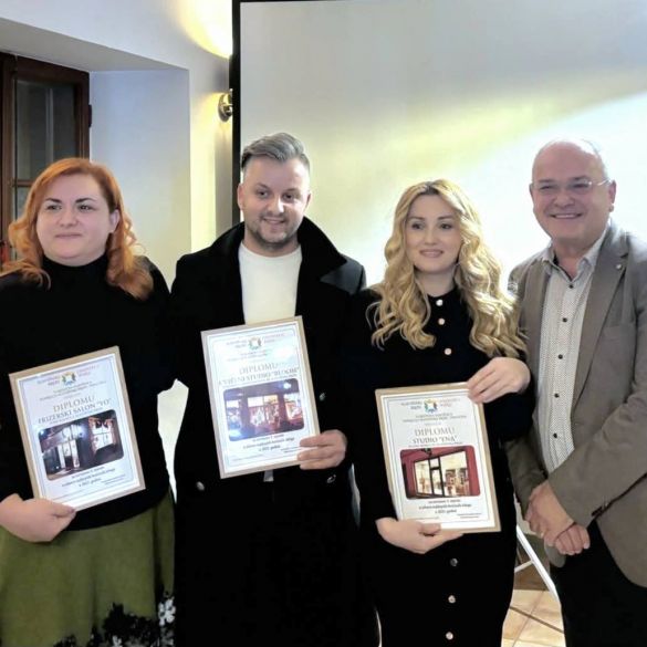 Proglašeni najljepši blagdanski izlozi i pretkućnice u Slav. Brodu