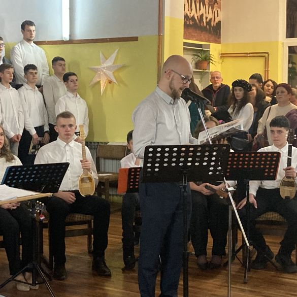 Svim na zemlji mir veselje! na Božićnom koncertu FAB-a 