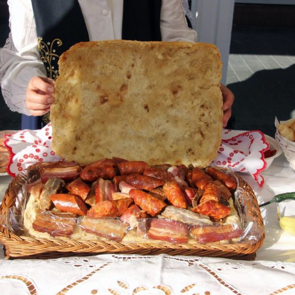 Slavonija slavi svoju baštinu: Pogača Fest u znaku okusa šokačke tradicije